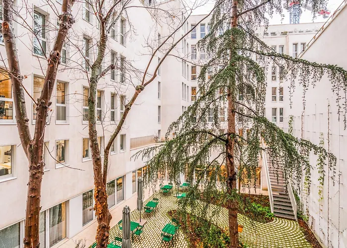 Champs Elysees Flat Париж